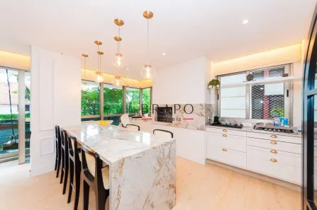 Apartamento com 3 Quartos para alugar, 266m² no Cabral, Curitiba