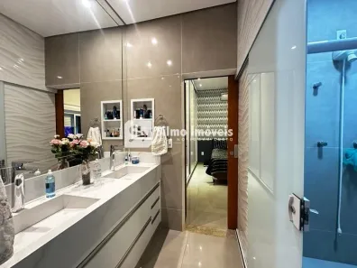 Casa com 3 Quartos à venda, 210m² no Jardim Inconfidência, Uberlândia