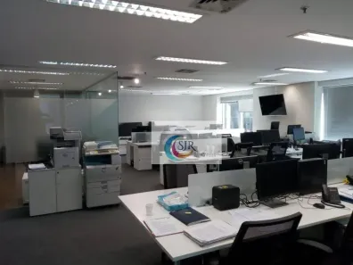 Sala Comercial para alugar, 212m² no Vila Olímpia, São Paulo