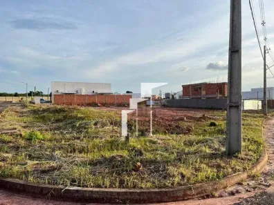 Lote/Terreno à venda, 325m² no Vale Quem Tem, Teresina