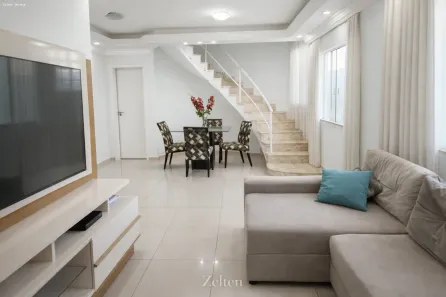 Casa de Condomínio com 4 Quartos à venda, 217m² no Lagoa, Macaé
