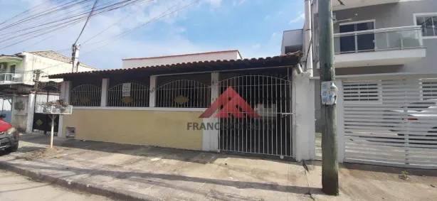 Casa com 2 Quartos à venda, 247m² no Trindade, São Gonçalo