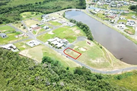 Lote/Terreno à venda, 757m² no Condomínio Blue, Registro