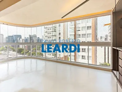 Apartamento com 2 Quartos à venda, 130m² no Vila Olímpia, São Paulo