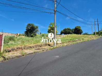 Lote/Terreno à venda, 438m² no Boa Vista, Uberaba