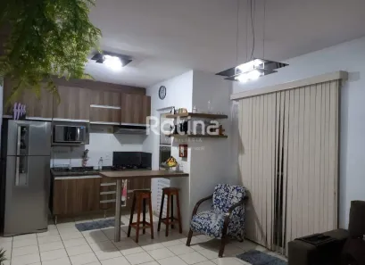 Casa de Condomínio com 2 Quartos à venda, 160m² no Aclimação, Uberlândia