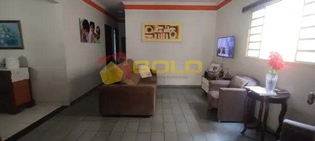 Casa com 3 Quartos à venda, 150m² no Santa Mônica, Uberlândia