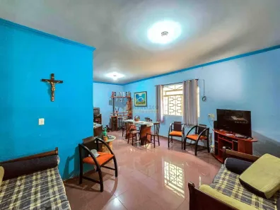 Casa com 3 Quartos à venda, 250m² no Doutor José Thomaz, Divinópolis