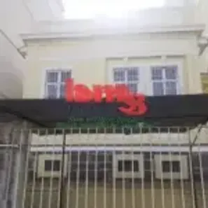 Casa com 2 Quartos para alugar, 163m² no Ramos, Rio de Janeiro