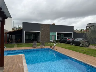 Casa de Condomínio com 4 Quartos à venda, 450m² no Região dos Lagos, Brasília
