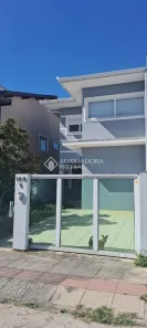 Casa com 3 Quartos à venda, 135m² no Carianos, Florianópolis