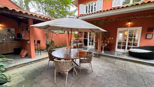 Casa de Condomínio com 3 Quartos à venda, 225m² no Jardim Lambreta, Cotia