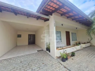 Casa com 3 Quartos para alugar, 199m² no Velha, Blumenau