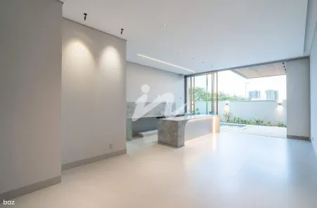 Casa com 4 Quartos à venda, 303m² no Centro, Uberlândia