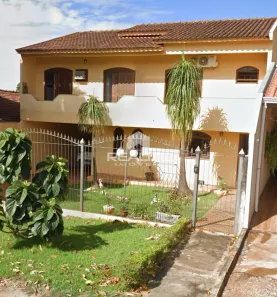 Sobrado com 5 Quartos à venda, 256m² no Ipê, Foz do Iguaçu