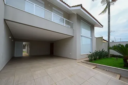 Sobrado com 3 Quartos à venda, 220m² no Balneário Stella Maris, Peruíbe