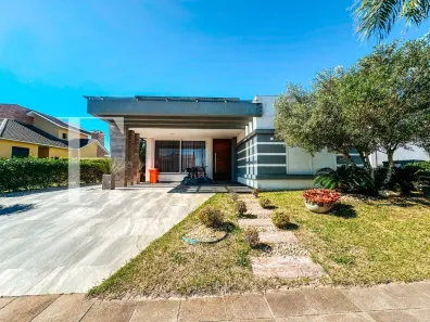 Casa de Condomínio com 4 Quartos à venda, 220m² no XANGRI-LÁ, Xangri-lá