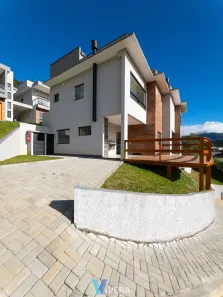 Casa com 3 Quartos à venda, 116m² no Golfe, Teresópolis