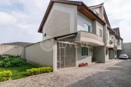 Sobrado com 4 Quartos à venda, 149m² no Bacacheri, Curitiba