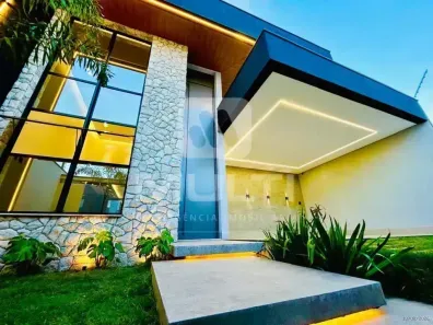 Casa com 3 Quartos à venda, 170m² no Grand Ville, Uberlândia