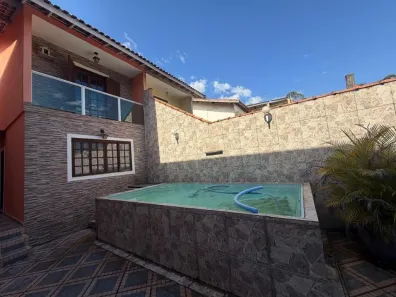 Casa com 3 Quartos à venda, 134m² no Jardim Rebelato, Cotia
