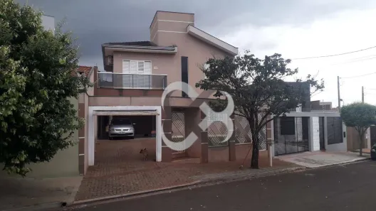 Sobrado com 3 Quartos à venda, 217m² no Andes, Londrina