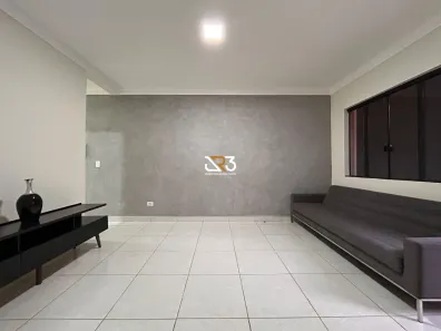 Casa com 3 Quartos para alugar, 135m² no Jardim Tókio, Londrina