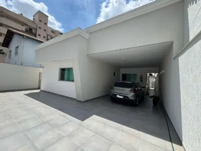 Casa com 3 Quartos à venda, 180m² no Eldorado, Contagem