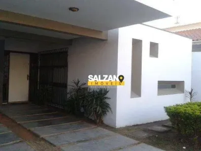 Sobrado com 3 Quartos para alugar, 300m² no Centro, Taubaté