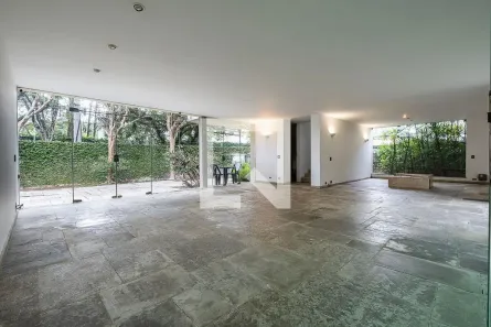Casa com 3 Quartos à venda, 265m² no Jardim Europa, São Paulo