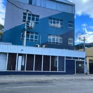 Prédio Residencial com 12 Quartos para alugar, 1300m² no Fábrica, Juiz de Fora