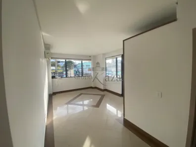Sala Comercial à venda, 44m² no Jardim São Dimas, São José dos Campos