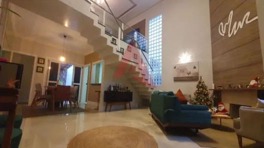 Casa de Condomínio com 3 Quartos à venda, 259m² no Parque Califórnia, Jacareí