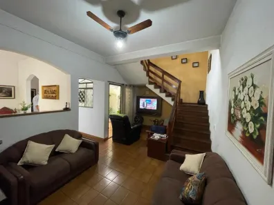 Casa com 4 Quartos à venda, 197m² no Núcleo Bartholomeu Bueno de Miranda, Presidente Prudente