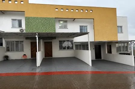 Sobrado com 2 Quartos à venda, 51m² no Menino Deus, Pato Branco