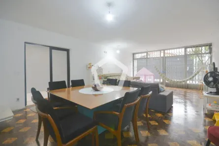 Casa com 4 Quartos à venda, 257m² no Vila Gumercindo, São Paulo