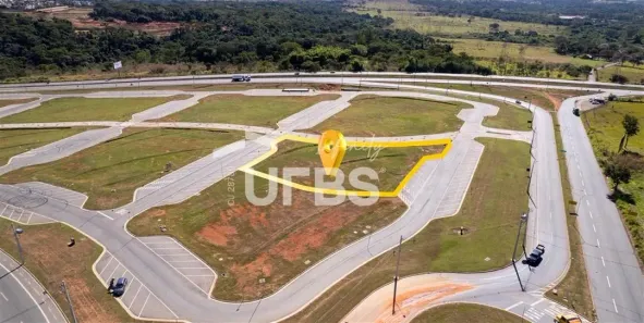 Lote/Terreno à venda, 1798m² no Jardins França, Goiânia