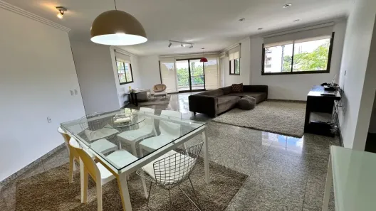 Apartamento com 4 Quartos para alugar, 240m² no Aleixo, Manaus