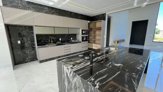 Casa com 4 Quartos para alugar, 250m² no Residencial Anaville, Anápolis
