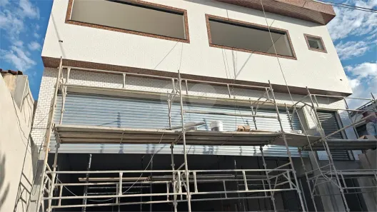 Galpão/Depósito/Armazém para alugar, 365m² no Vila Anastácio, São Paulo