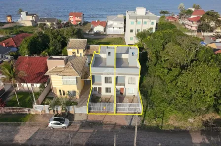 Sobrado com 2 Quartos à venda, 136m² no Cambijú, Itapoá