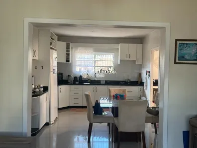 Casa com 3 Quartos à venda, 110m² no Rio Tavares, Florianópolis