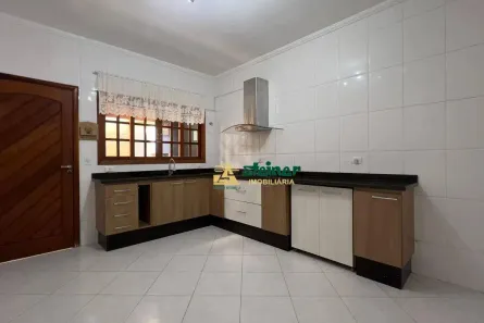 Sobrado com 3 Quartos à venda, 160m² no Jardim Santa Clara, Guarulhos