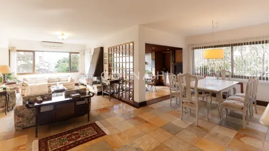 Apartamento com 3 Quartos à venda, 201m² no Mont Serrat, Porto Alegre