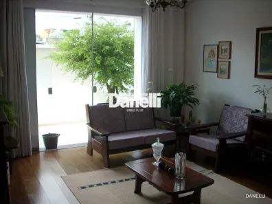 Casa com 3 Quartos à venda, 200m² no Centro, Taubaté