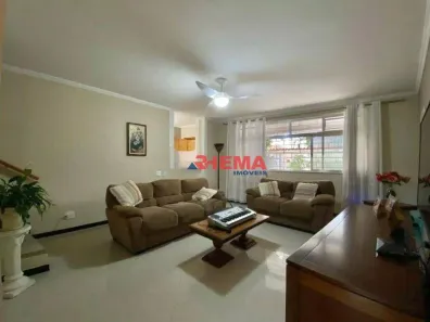 Sobrado com 3 Quartos à venda, 156m² no Aparecida, Santos