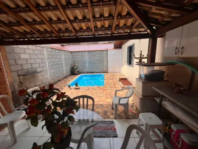 Casa com 3 Quartos à venda, 250m² no Planalto Verde, Ribeirão Preto