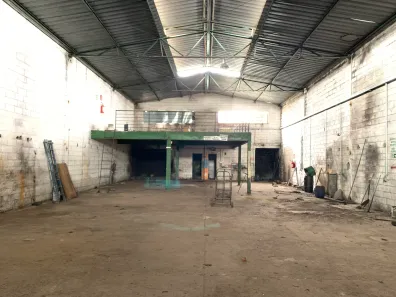 Galpão/Depósito/Armazém com 1 Quarto à venda, 493m² no Vila Paris, Contagem