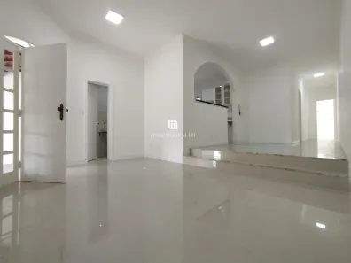 Casa com 3 Quartos à venda, 154m² no Santa Mônica, Belo Horizonte