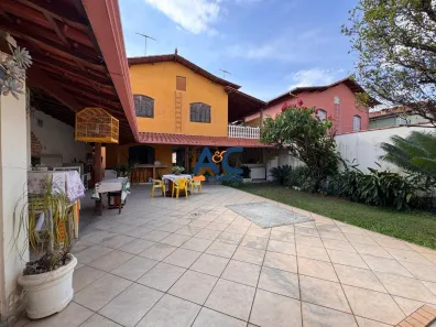 Casa com 4 Quartos à venda, 283m² no Arvoredo, Contagem